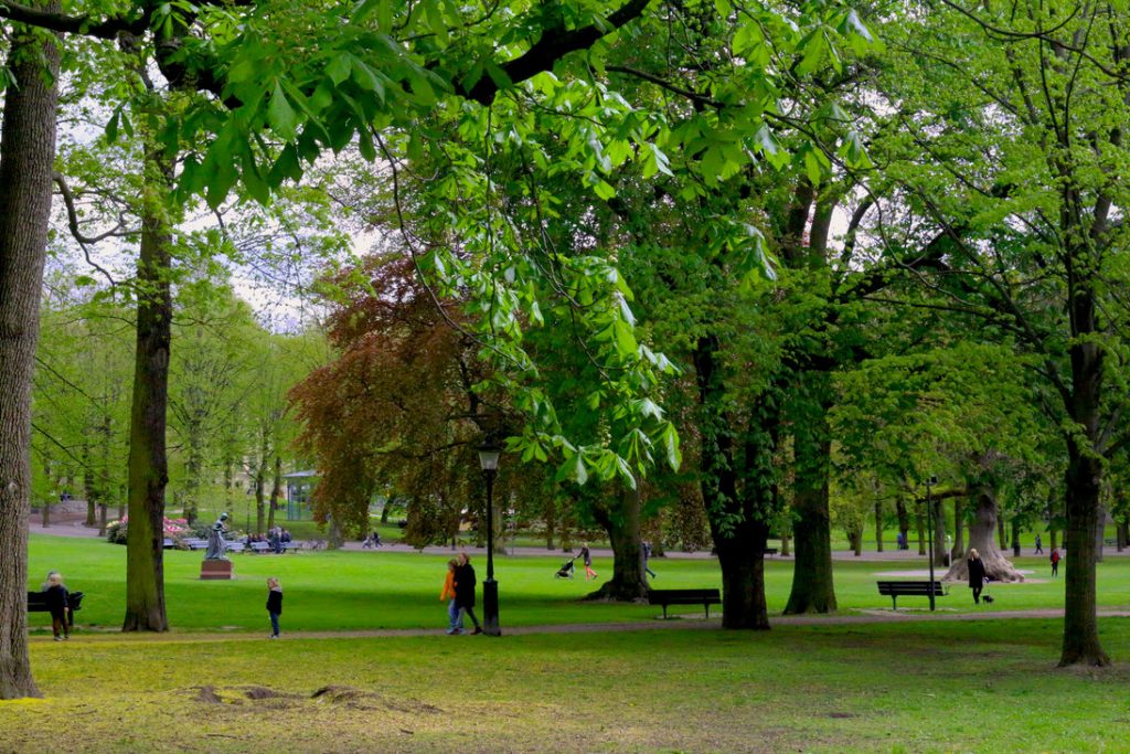Парк Humlegården в Стокгольме