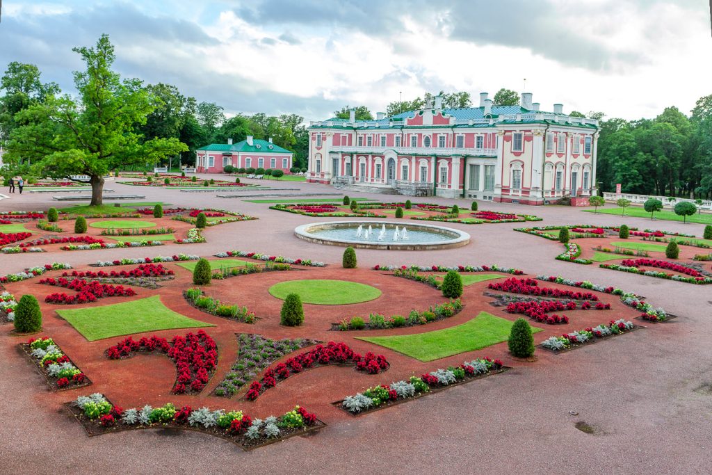 Парк Кадриорг в Таллине